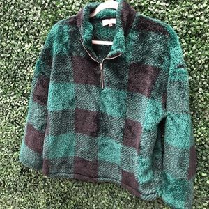 Green & Black Plaid Soft Sherpa Pullover